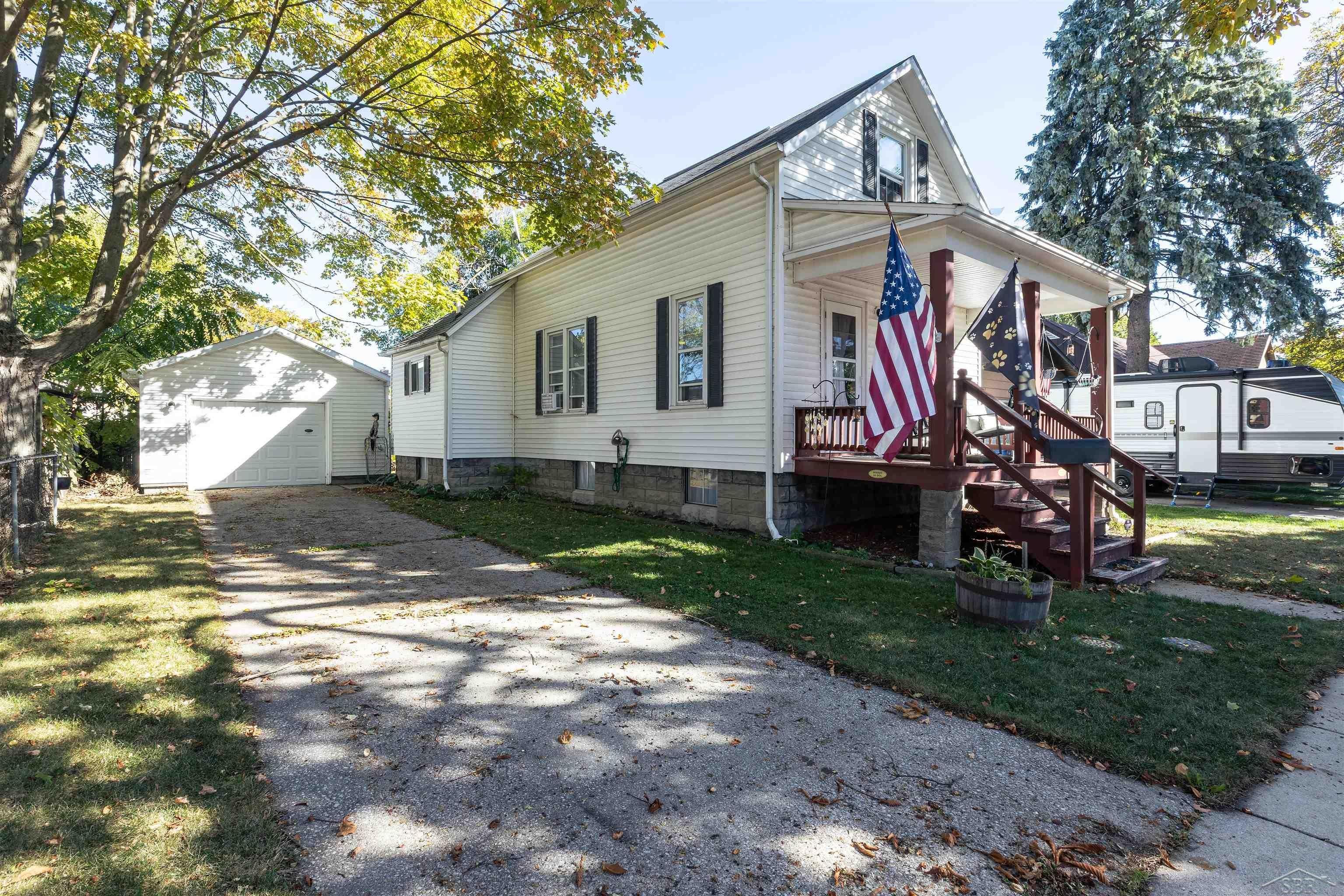 S Jackson St, Bay City, MI 48708