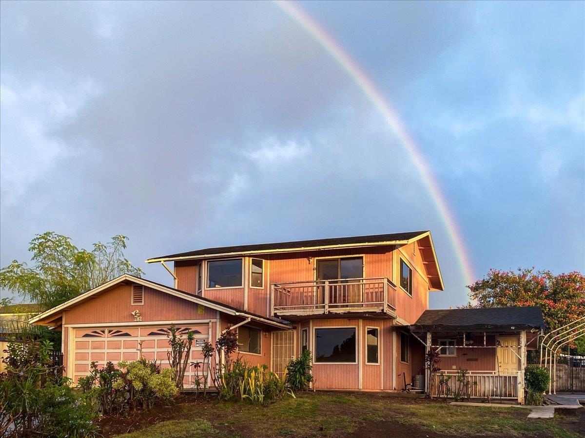 Iini Way, Makawao, HI 96768