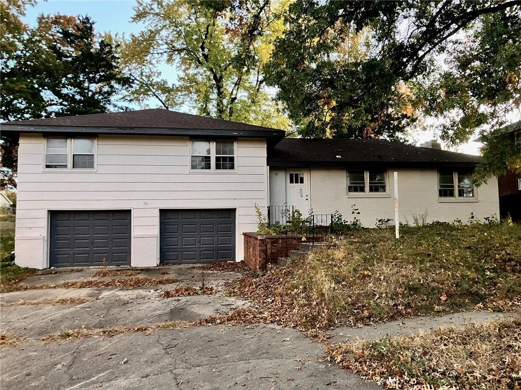 Oakland Ave, Kansas City, KS 66112