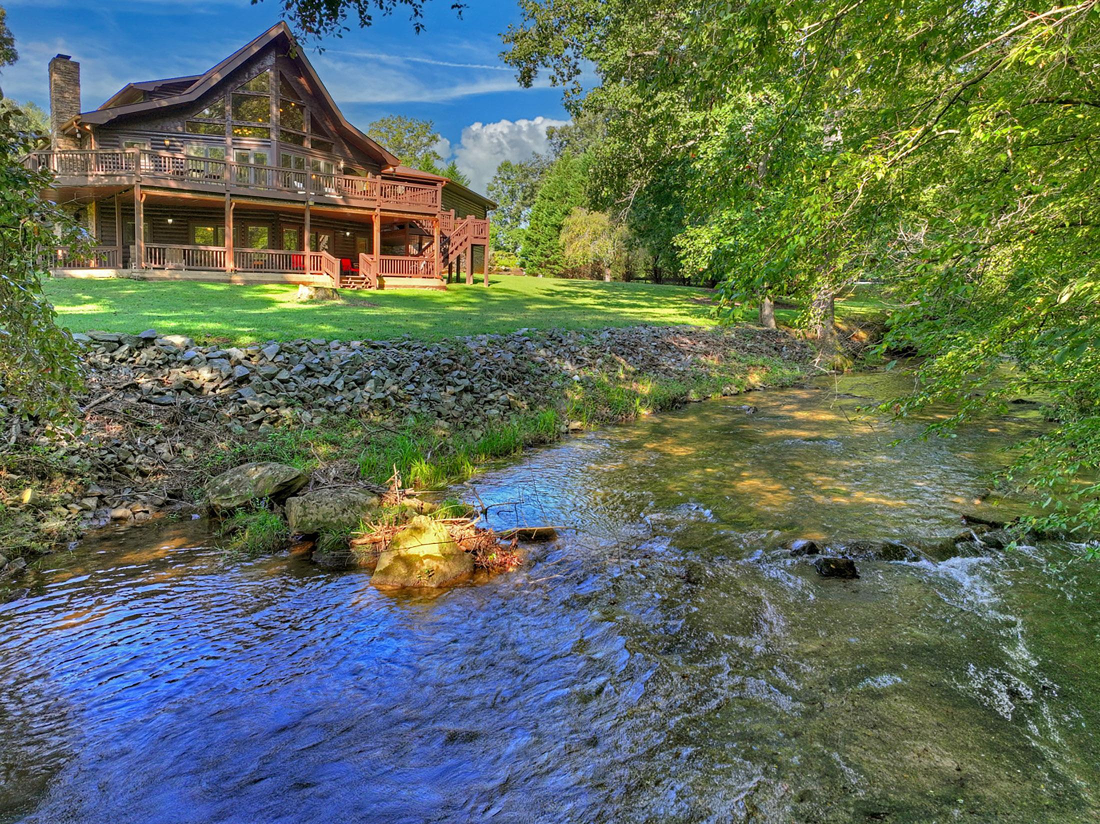 Devils Den Rd, Epworth, GA 30541