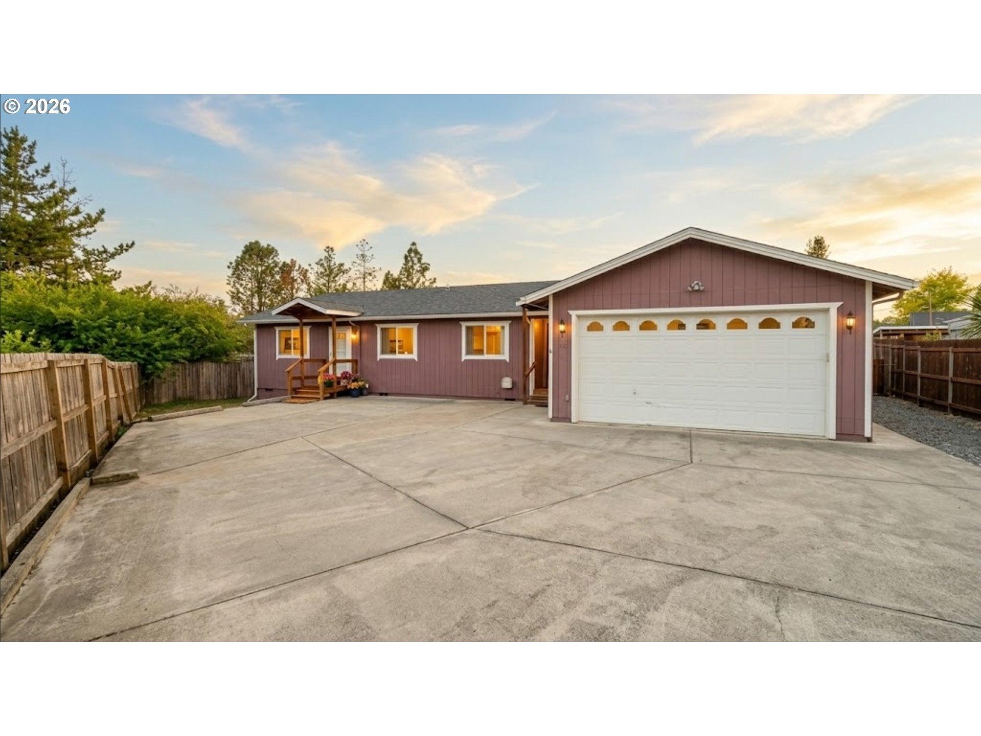 Ne Lombardy Dr, Roseburg, OR 97470