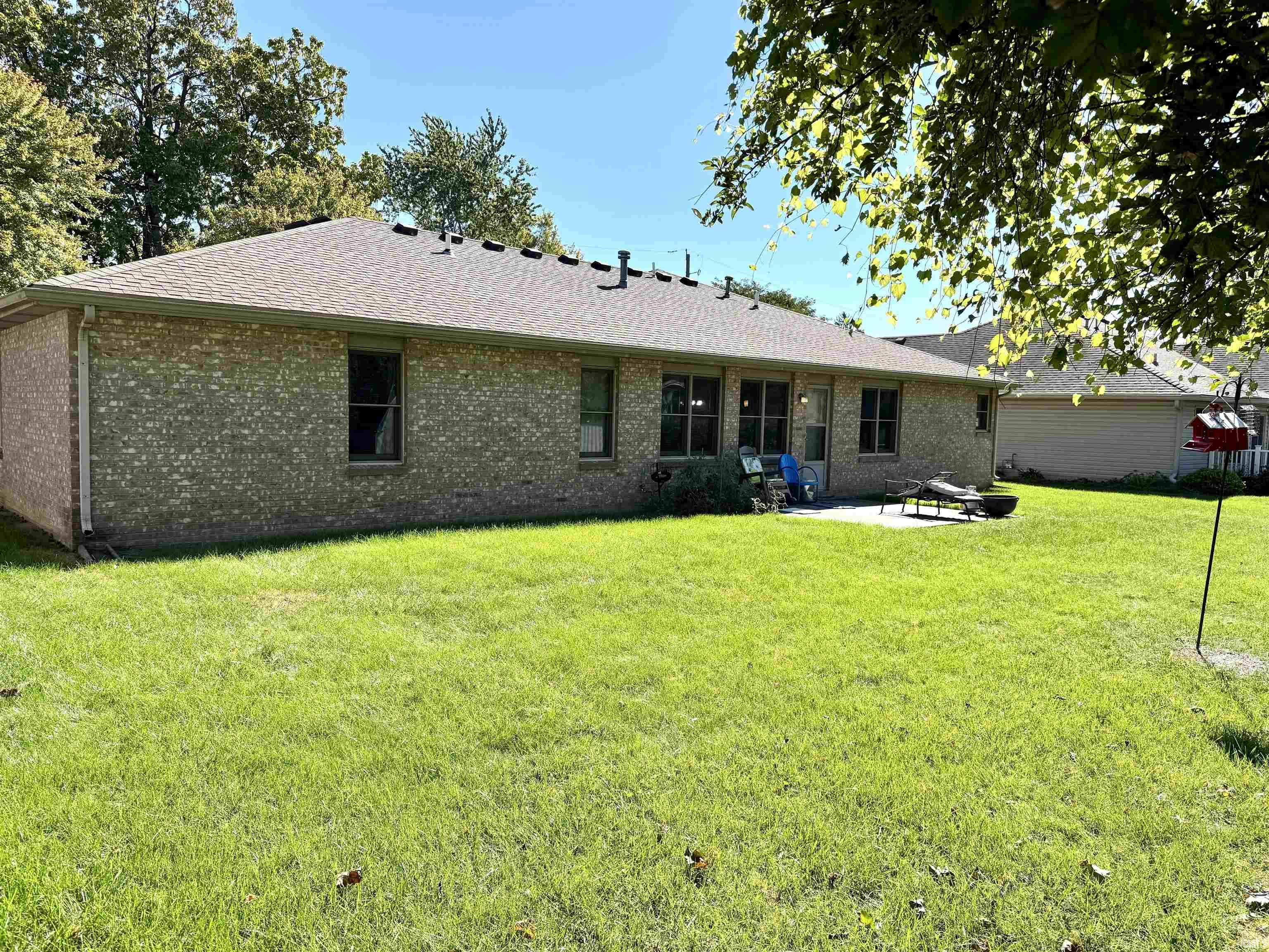N Bittersweet Ln, Muncie, IN 47304