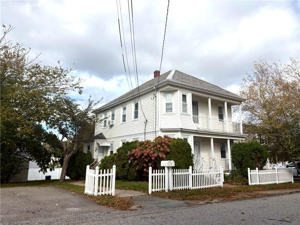 Colony St, Cranston, RI 02920