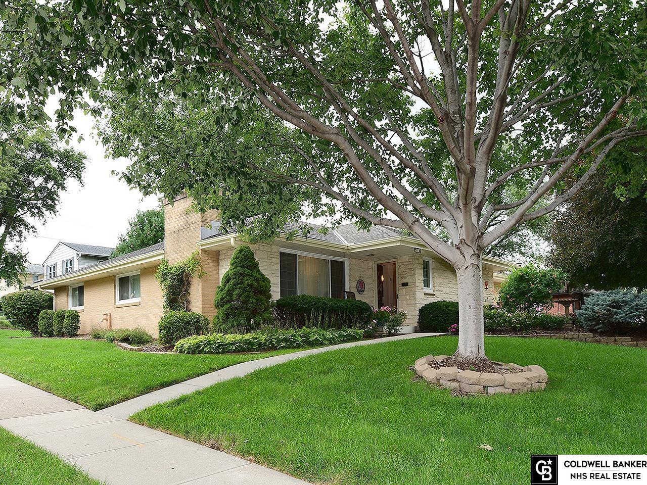 S 77th Ave, Omaha, NE 68127