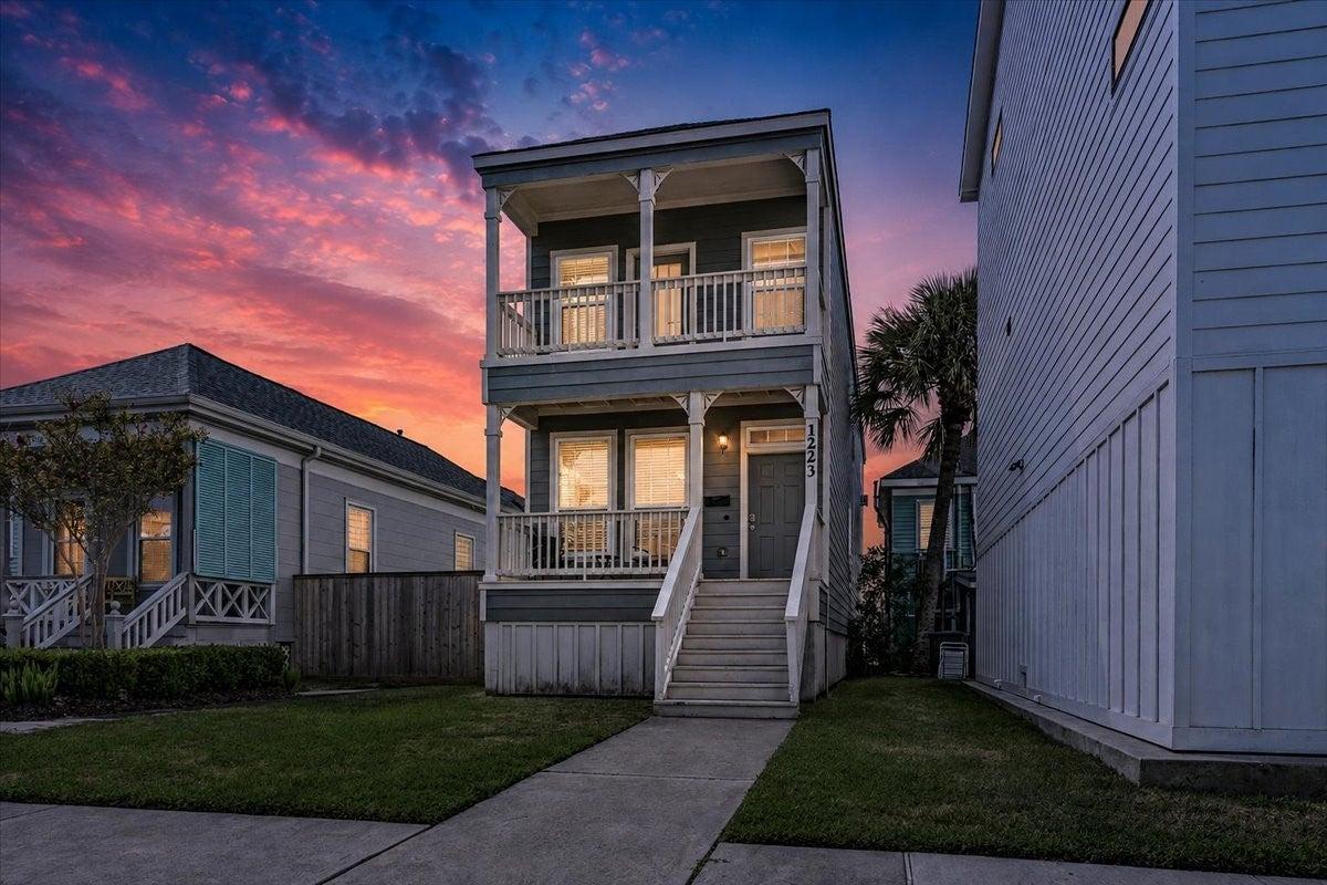 Avenue M, Galveston, TX 77550