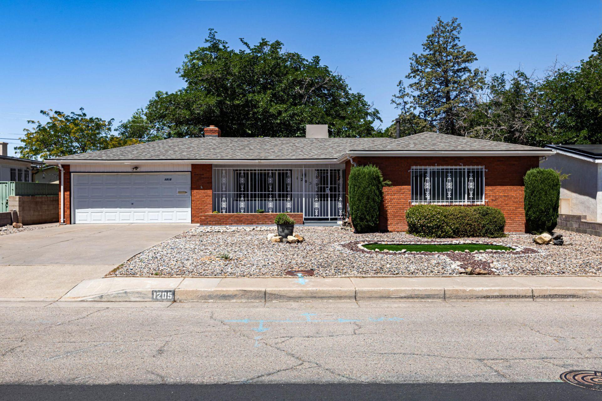 Espanola St Ne, Albuquerque, NM 87110