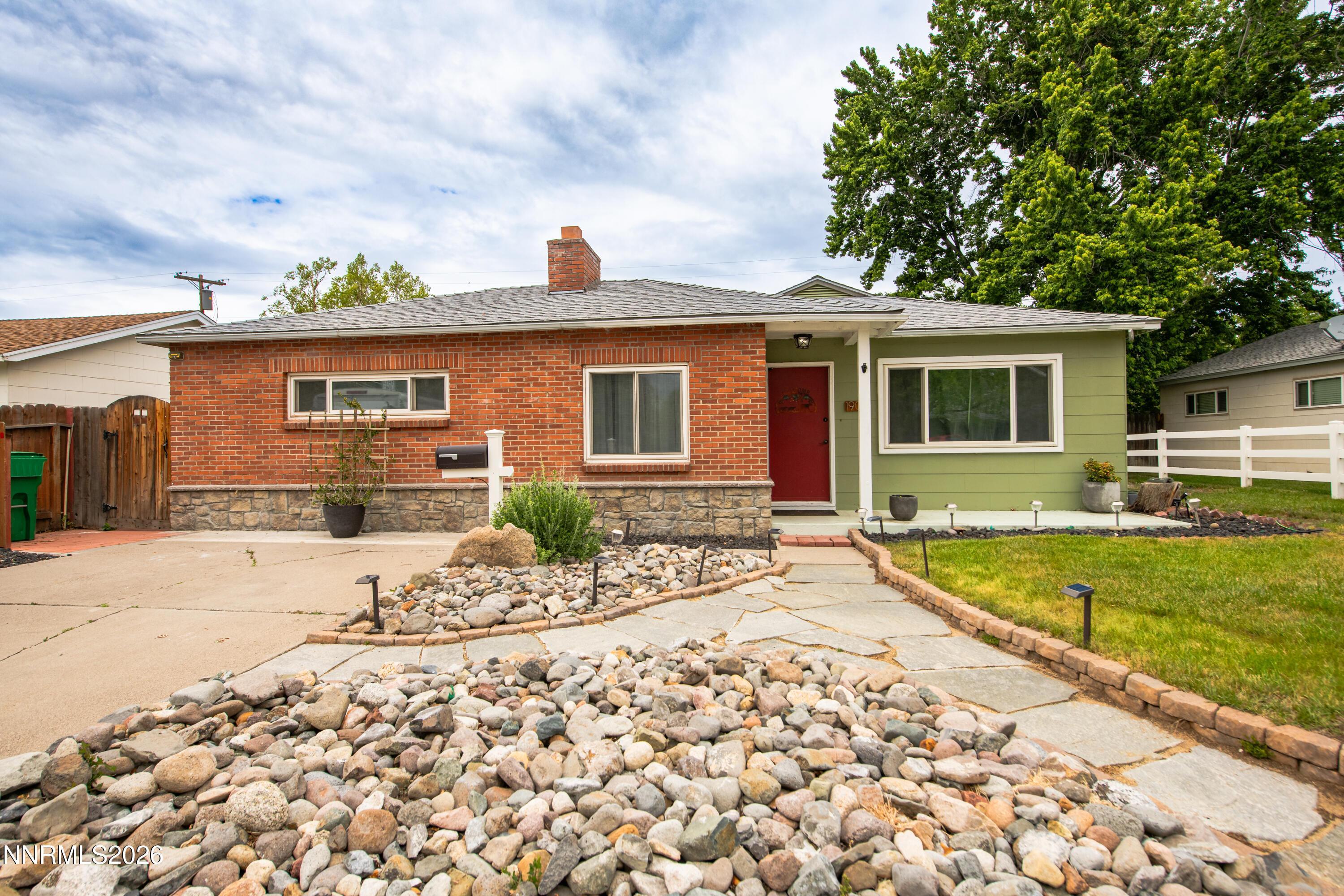 N Division St, Carson City, NV 89703