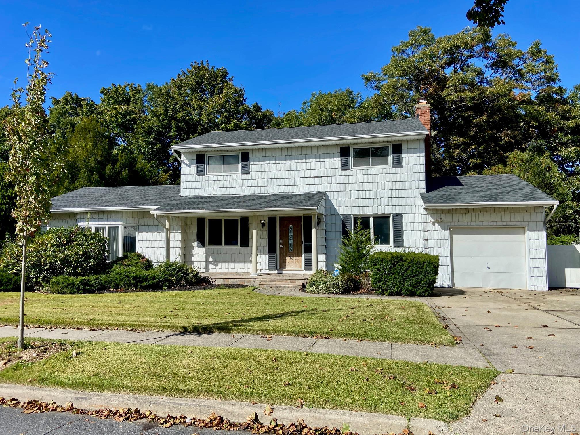 Shelton Ct, Commack, NY 11725
