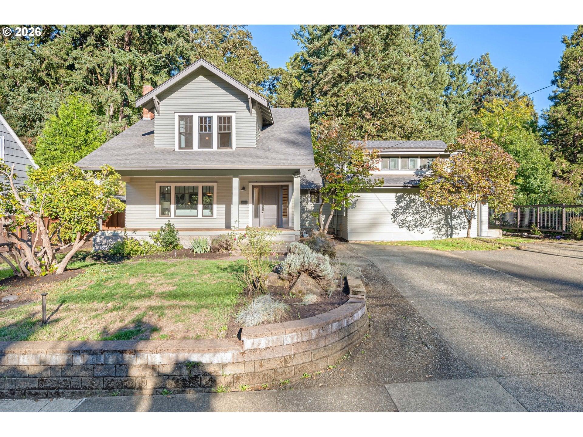 Emerald St, Eugene, OR 97403