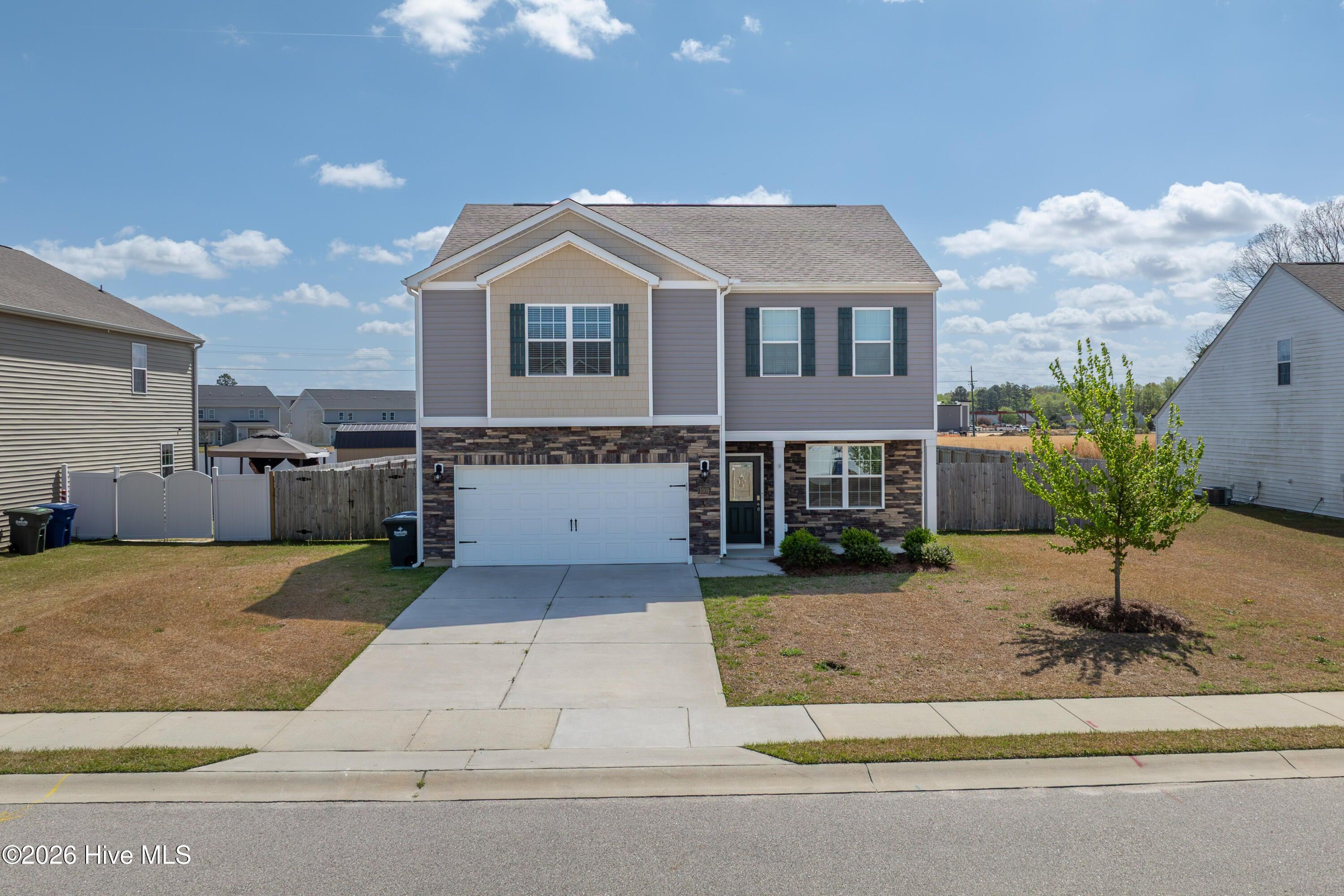 Josh Ct, Greenville, NC 27834