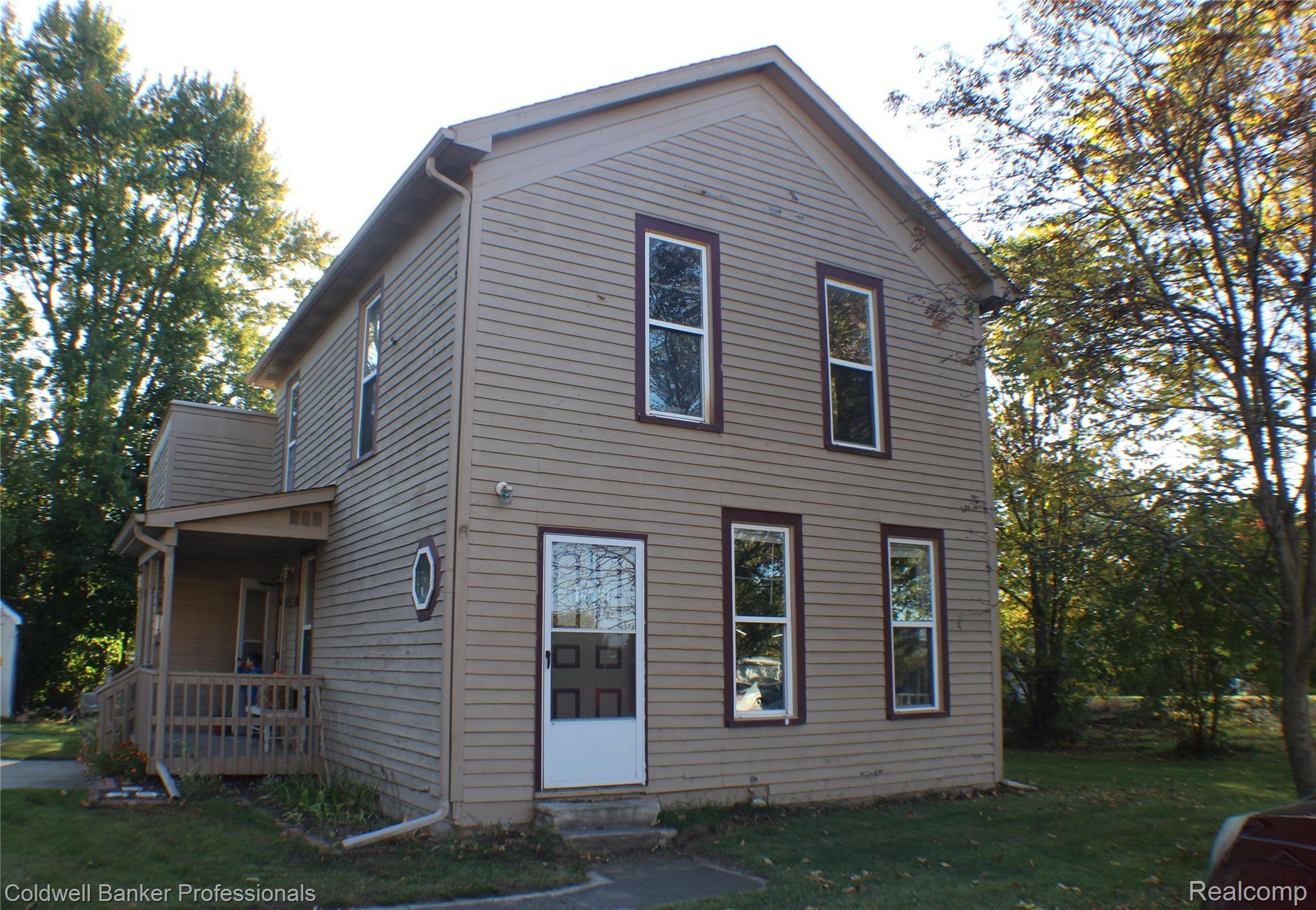 1st St, Columbiaville, MI 48421