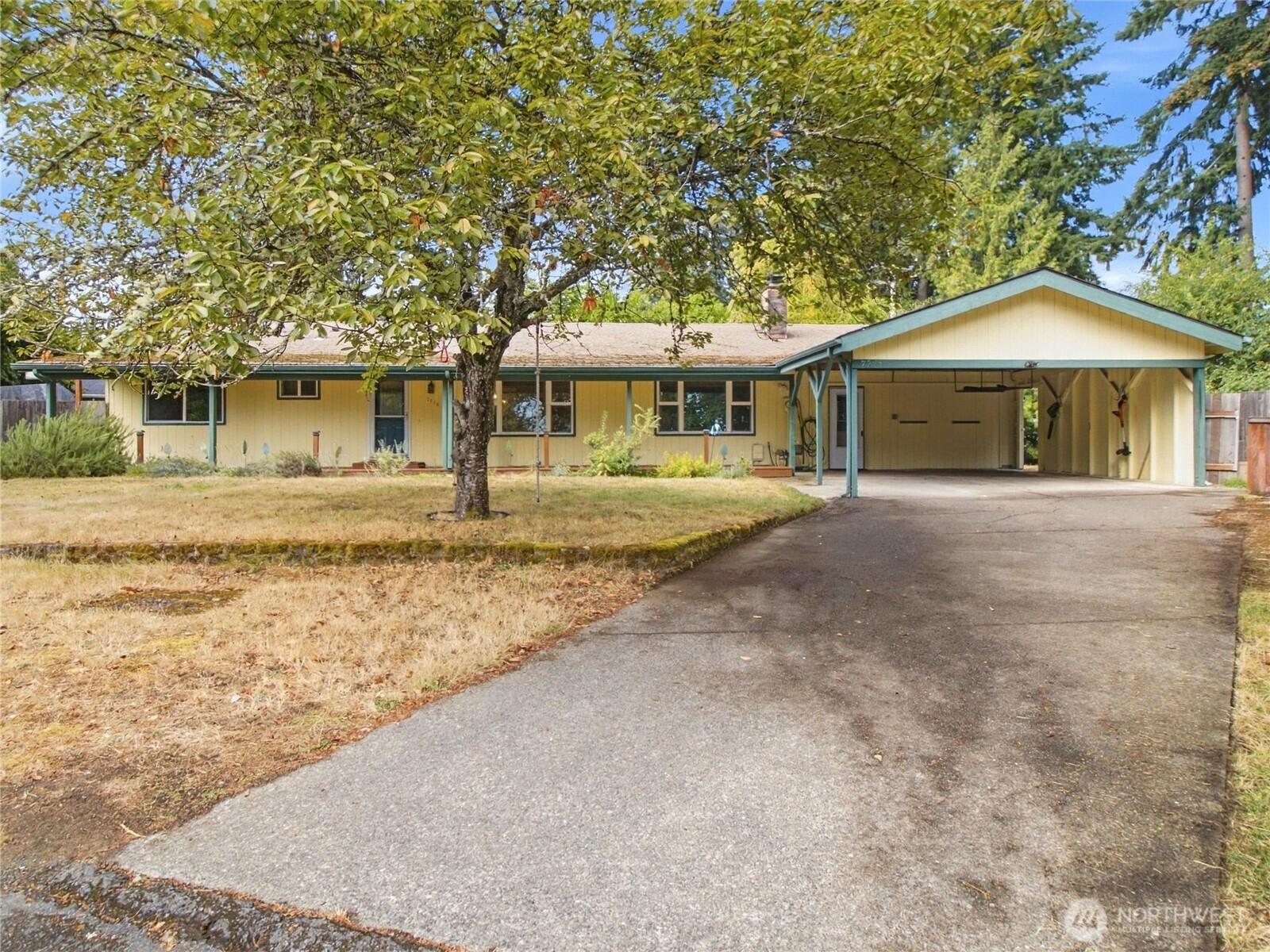 Long Lake Ct Se, Lacey, WA 98503