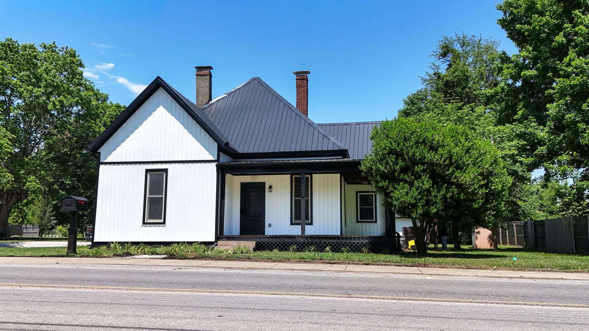 College St, Portland, TN 37148