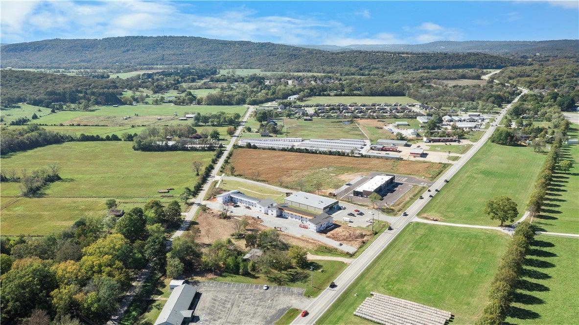 N Center St, Elkins, AR 72727