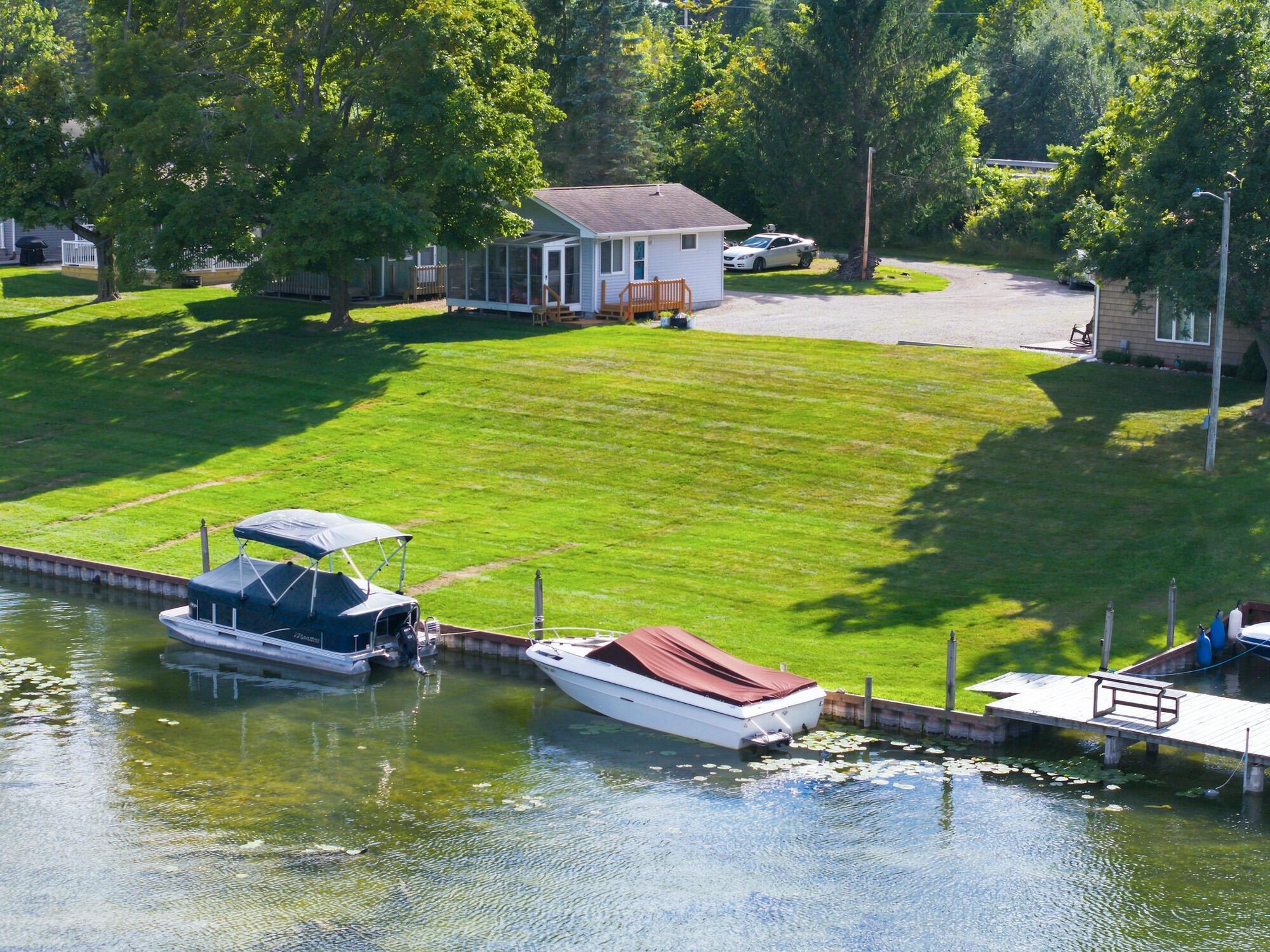 N M 33 Hwy, Cheboygan, MI 49721