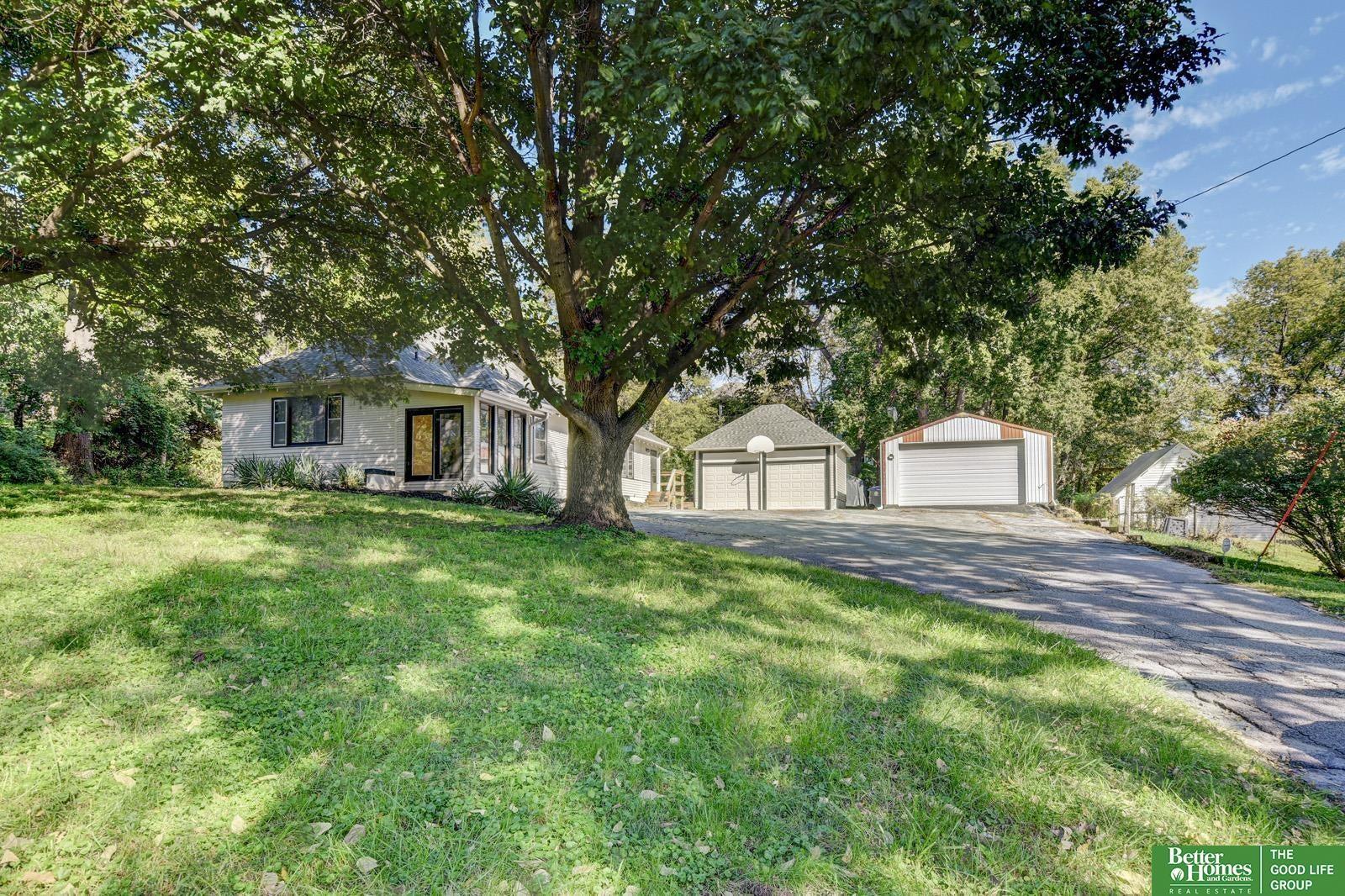 Mcpherson Ave, Council Bluffs, IA 51503