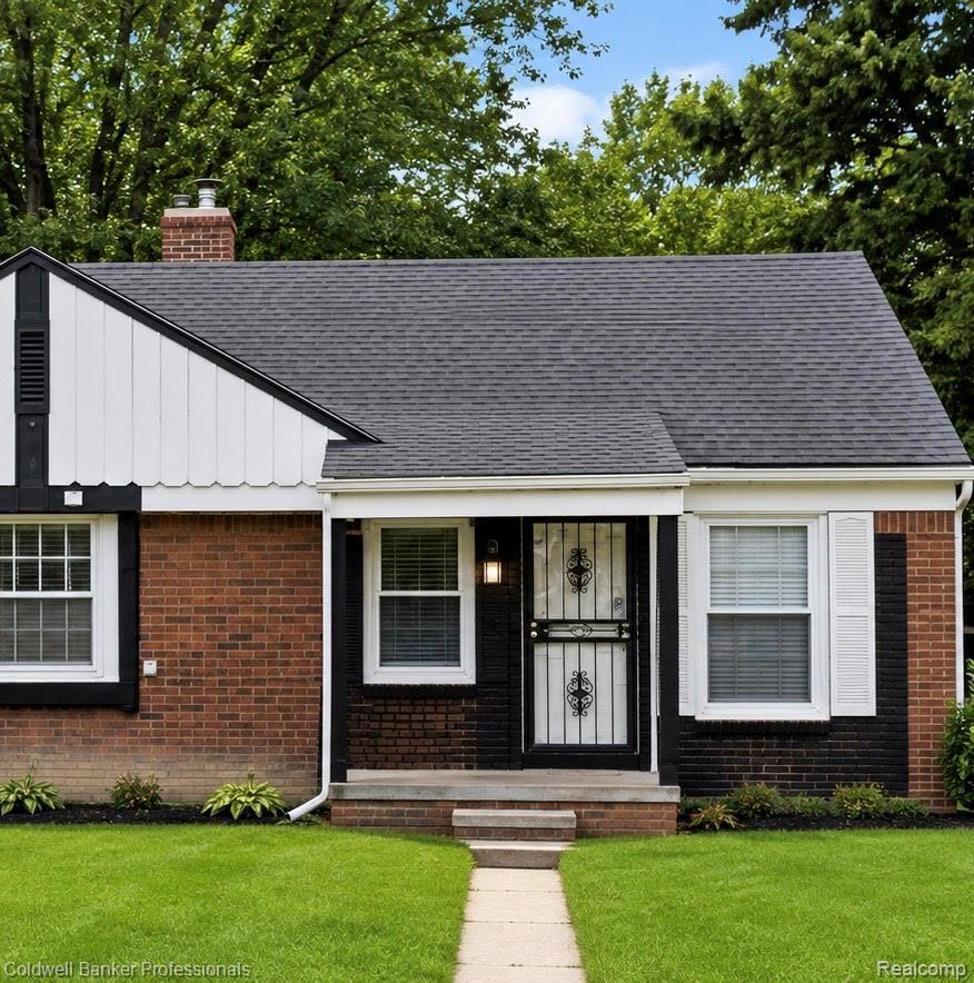 Moross Rd, Detroit, MI 48224