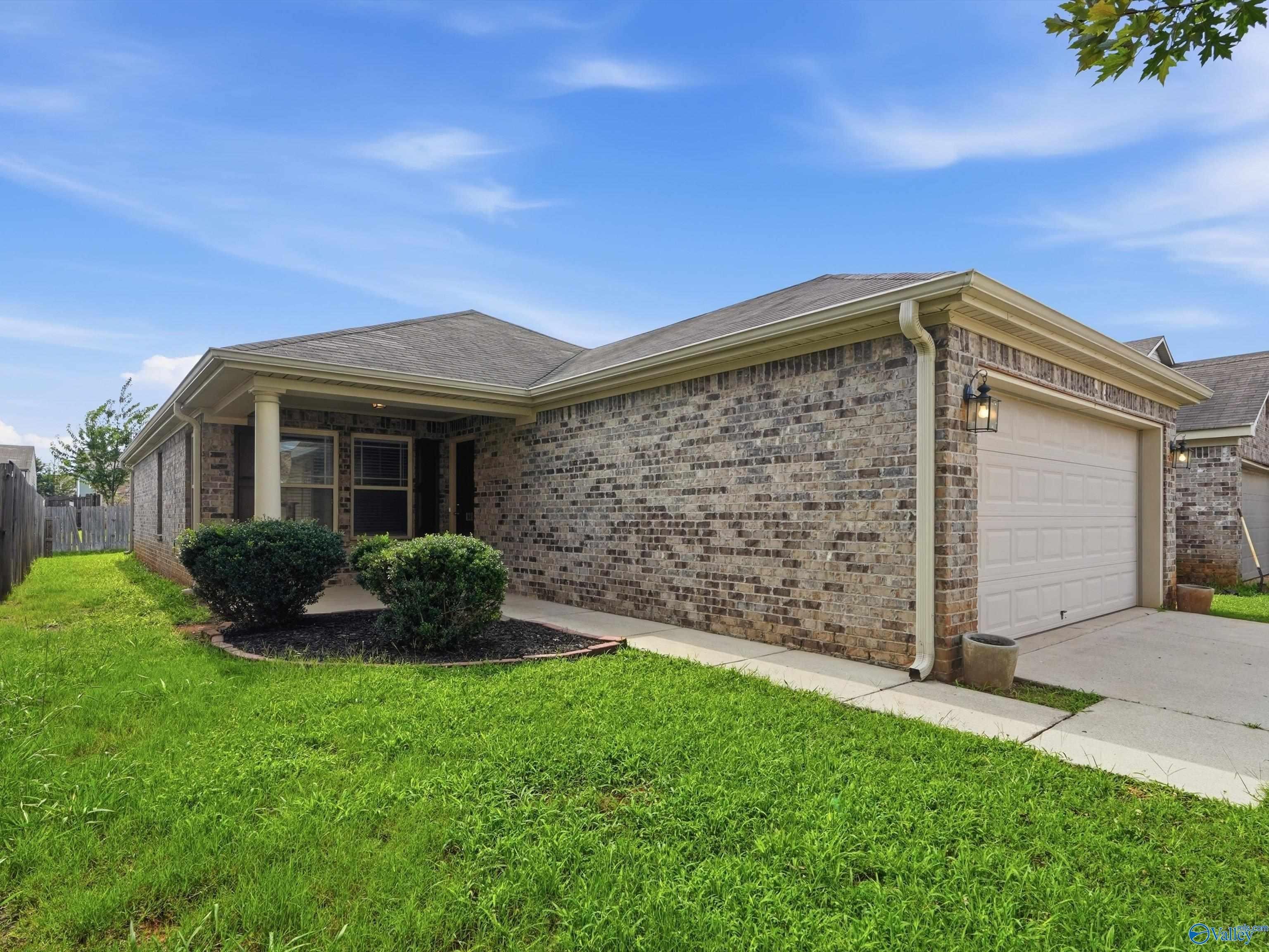 Pitts Griffin Dr, Madison, AL 35756