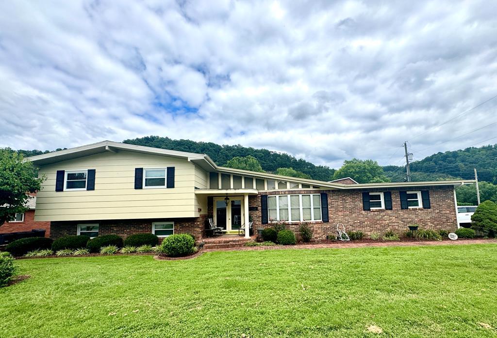 Bryan St, Pikeville, KY 41501