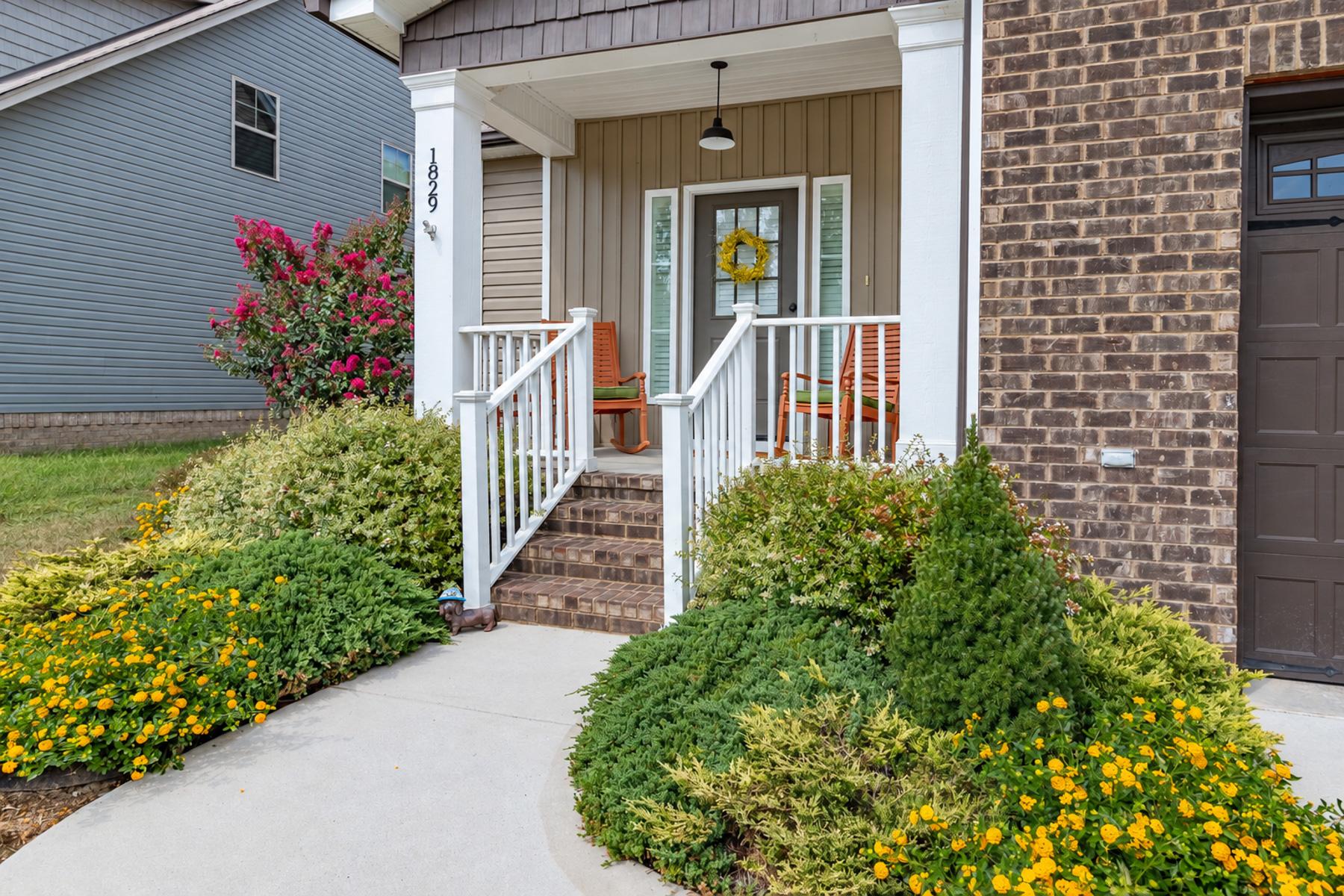 Oakvale Dr, Chattanooga, TN 37421