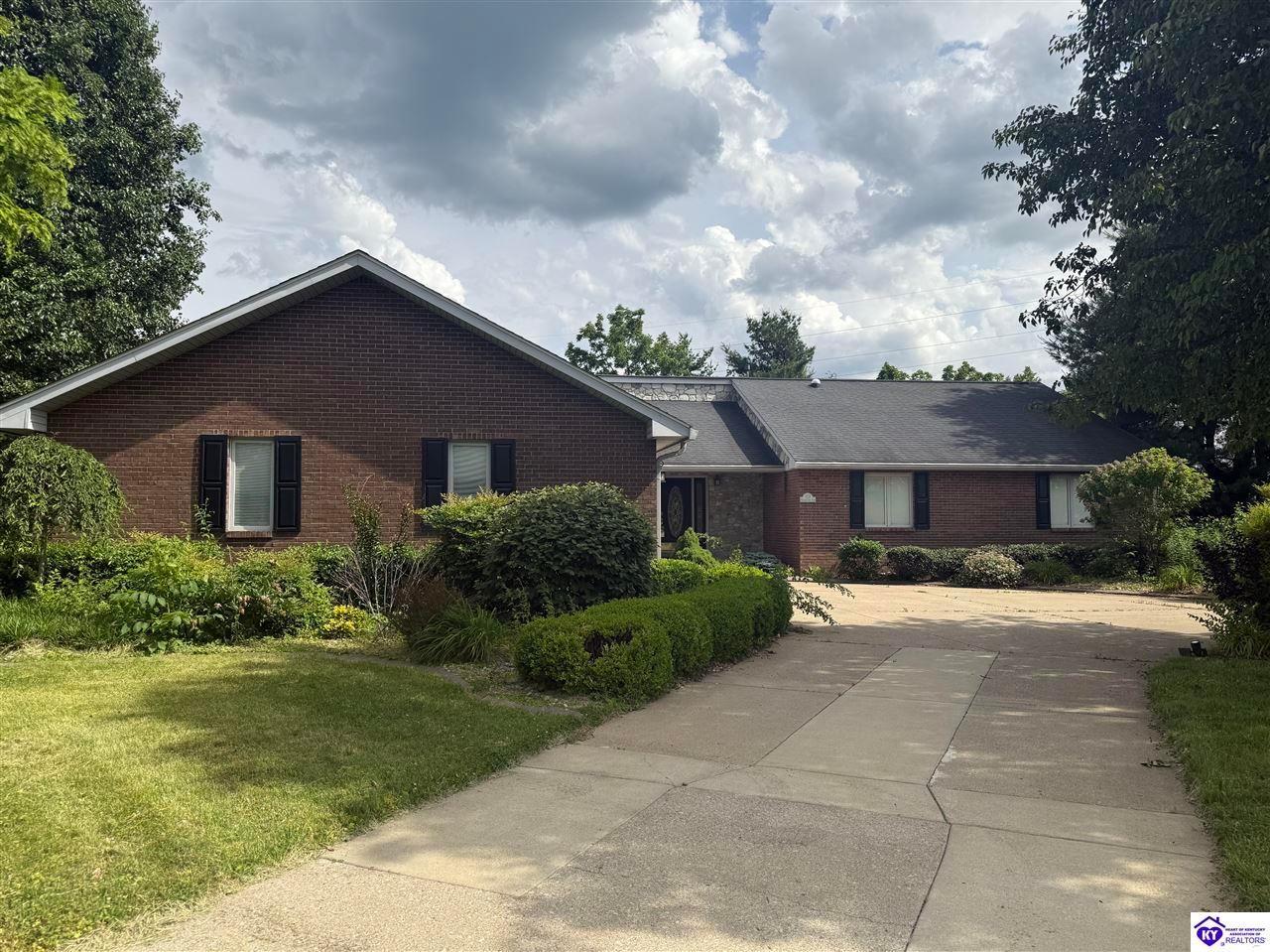 Freeman Lake Rd, Elizabethtown, KY 42701