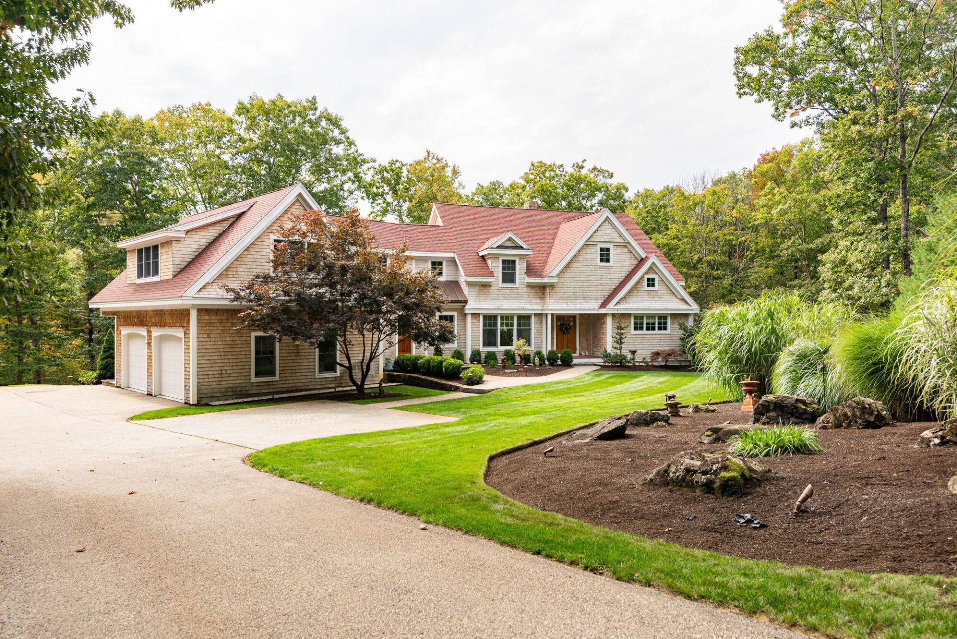 Carwin Dr, York, ME 03909