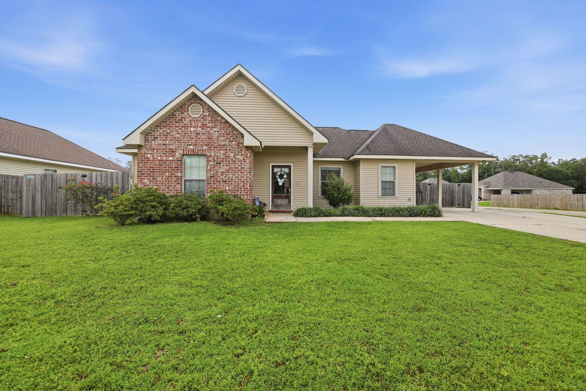 Fox Hollow Blvd, Hammond, LA 70401
