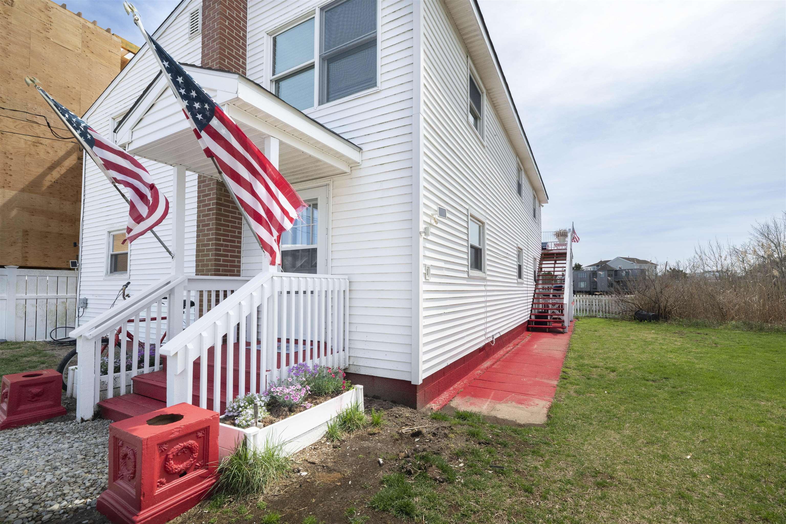 Yacht Ave, Cape May, NJ 08204