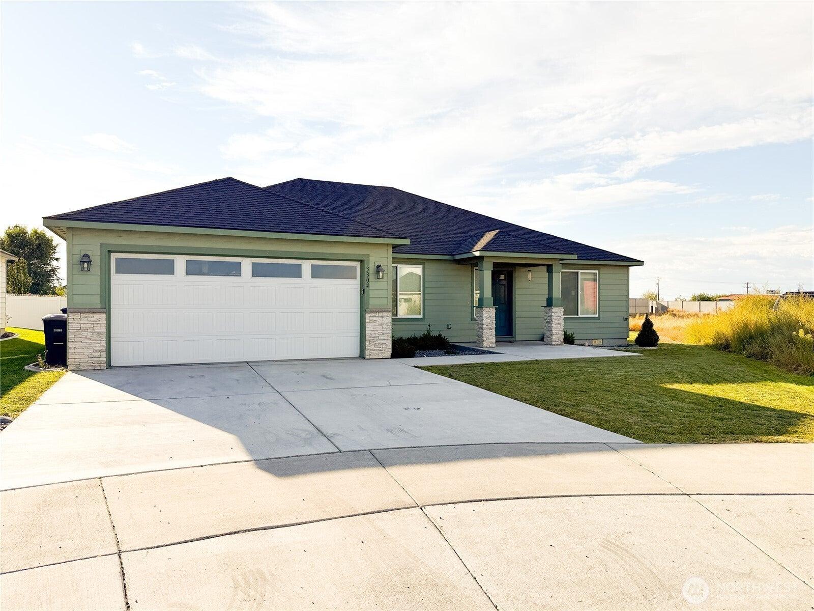 W Crabapple Ct, Moses Lake, WA 98837