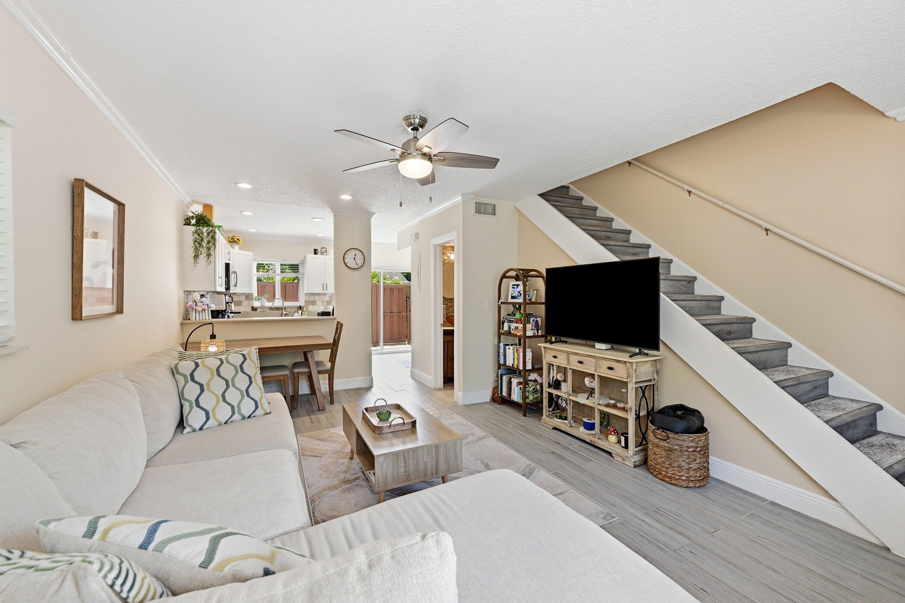 Ne 20th Ct, Wilton Manors, FL 33305