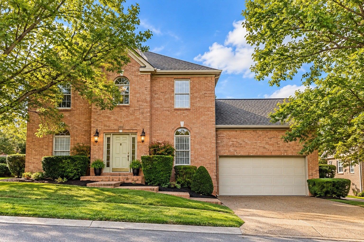Middleboro Cir, Franklin, TN 37064