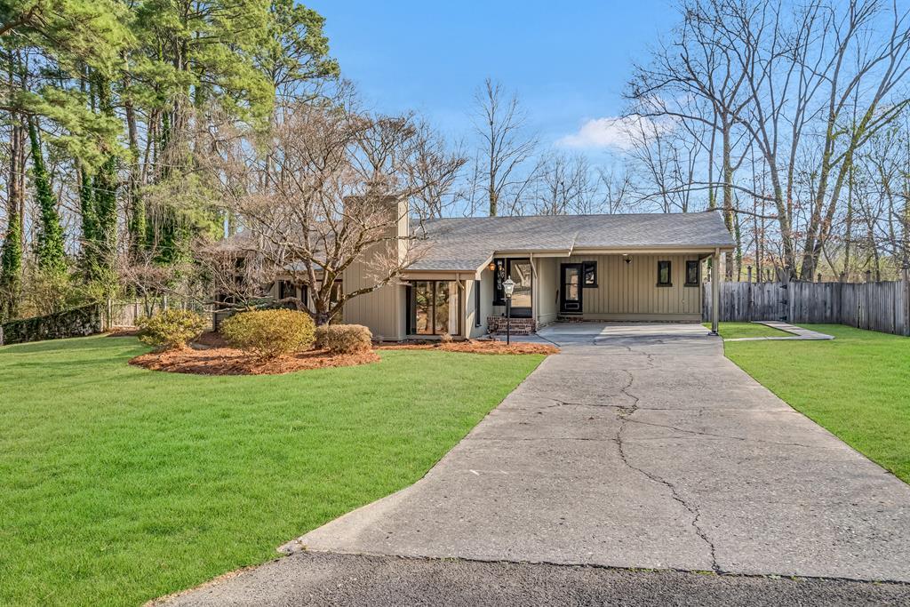 Riderwood Dr, Dalton, GA 30721