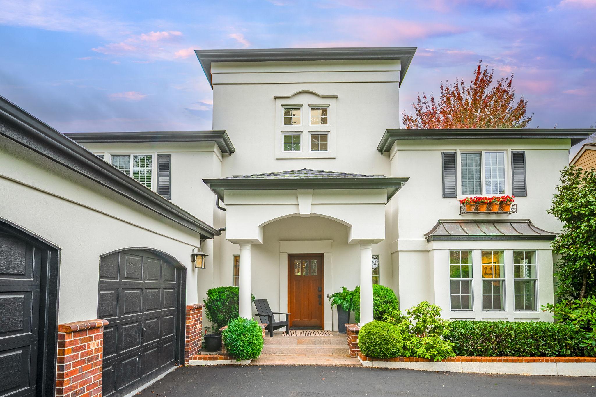 Lorna Dr Se, Lacey, WA 98503