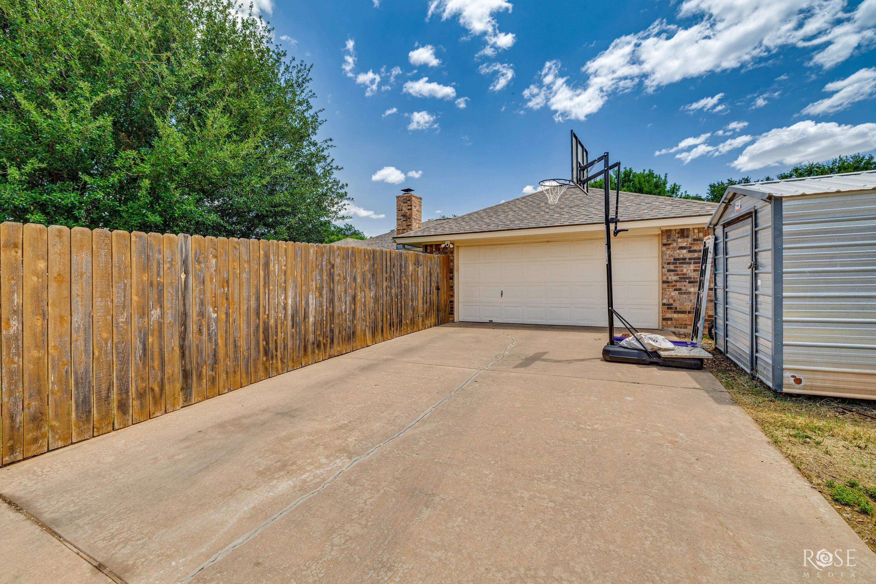 Scarlett Oak Dr, San Angelo, TX 76904
