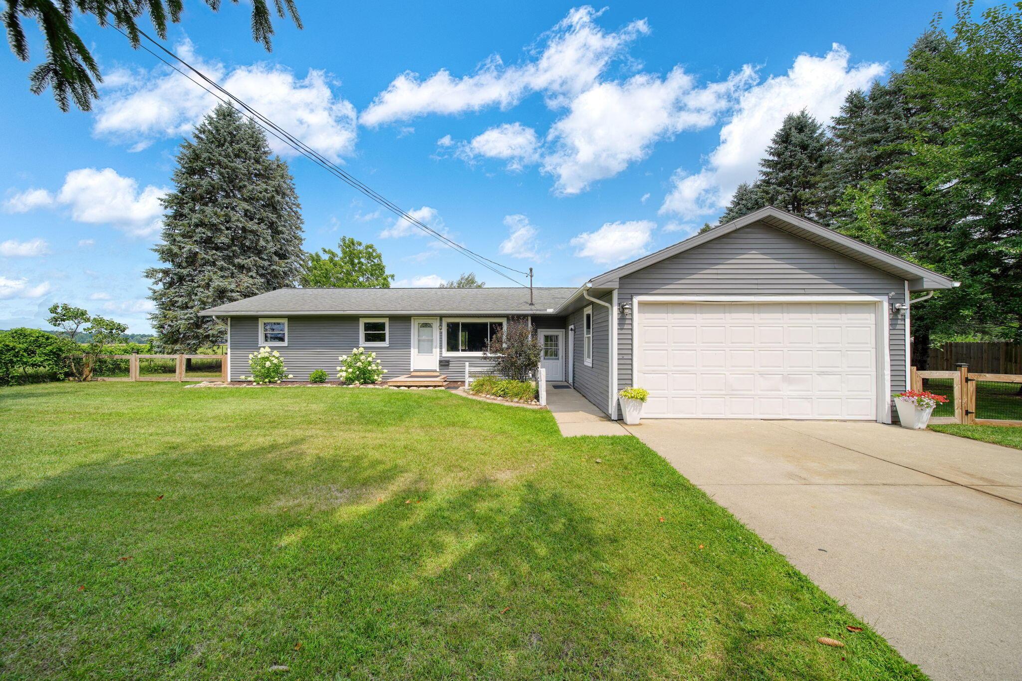 N Street Ct, Jackson, MI 49201
