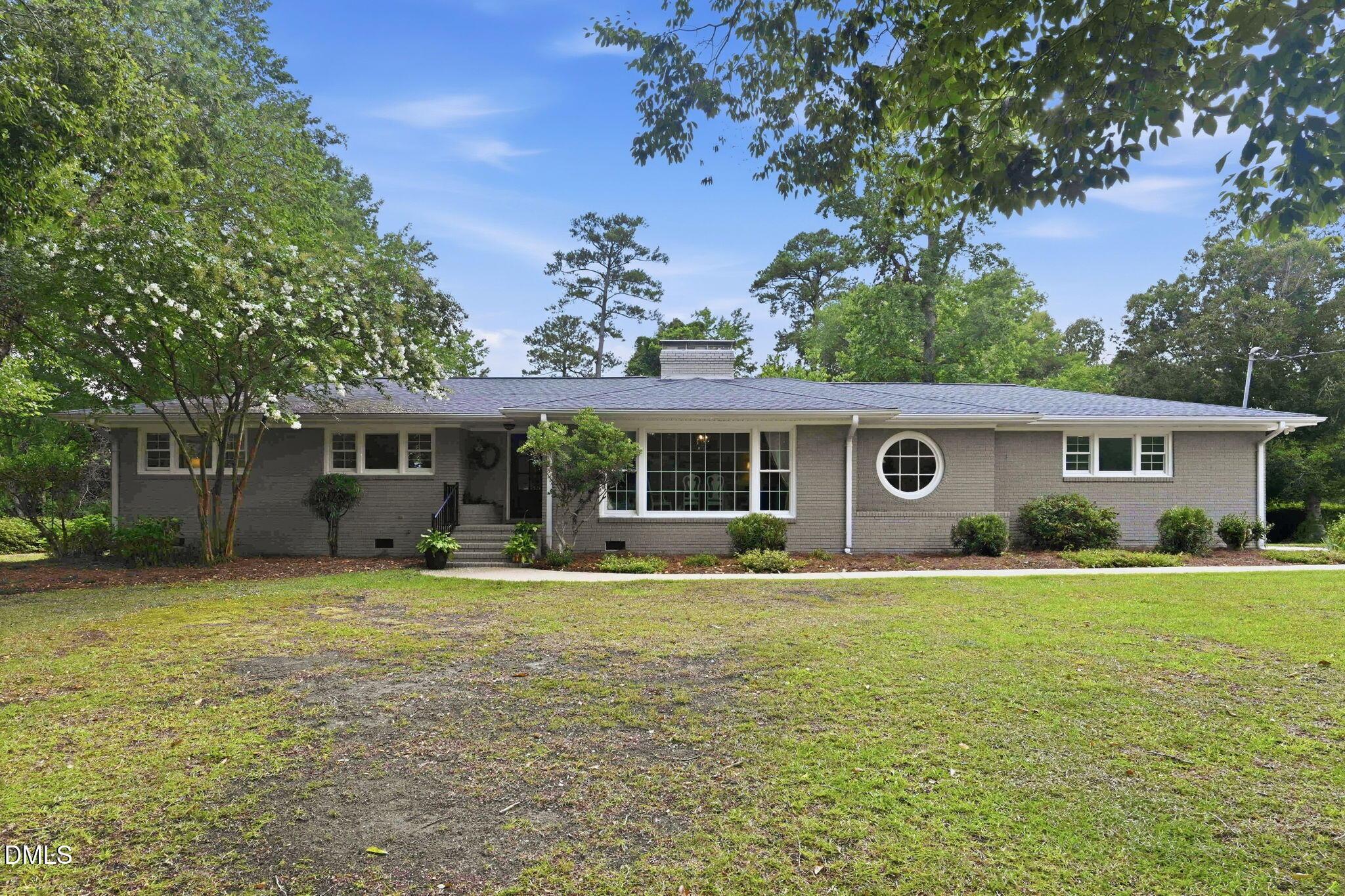 Country Club Dr, Jacksonville, NC 28546