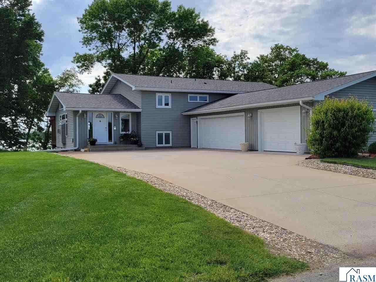 N Duck Lake Ave, Madison Lake, MN 56063