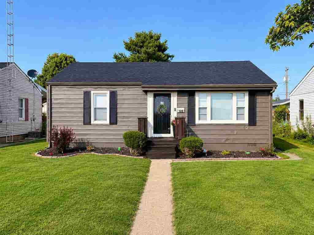 Holly St, Connersville, IN 47331