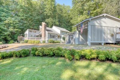 Ashley Cir, Blairsville, GA 30512