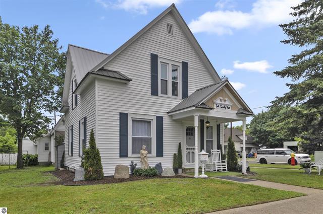 E River St, Cadillac, MI 49601