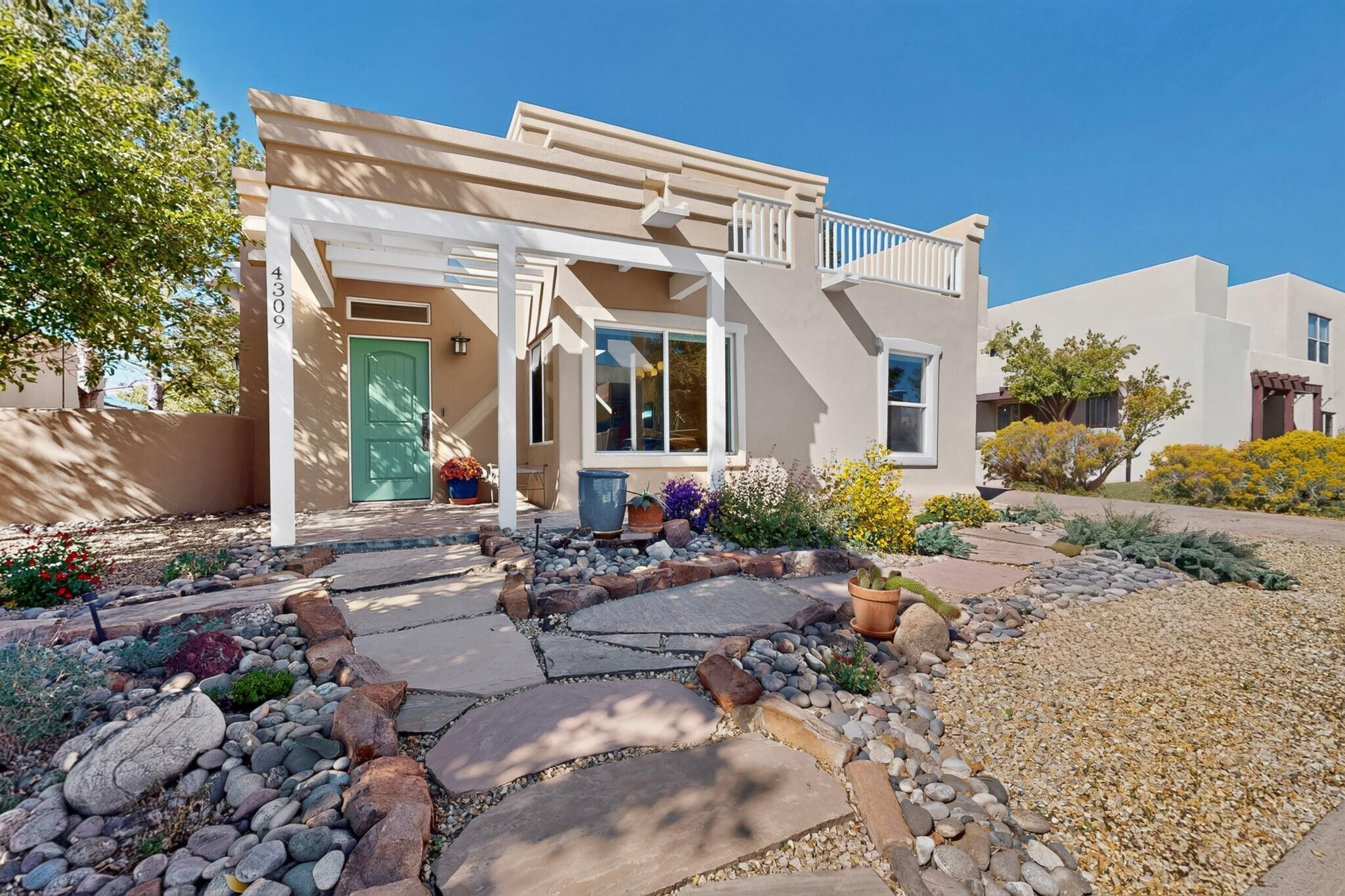 Vuelta Dorado, Santa Fe, NM 87507
