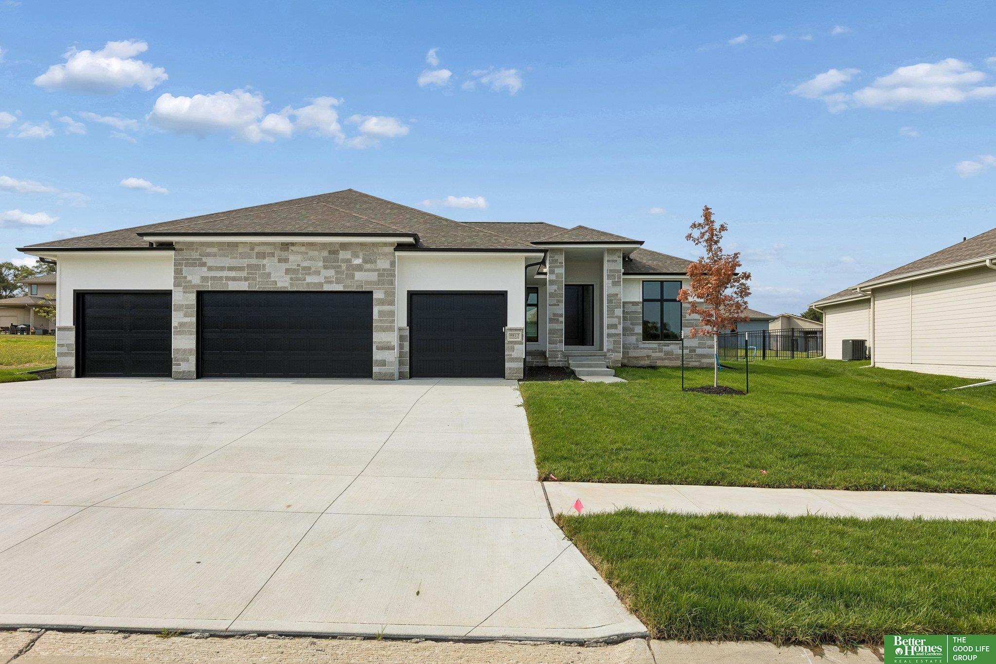 Cumberland Dr, Papillion, NE 68046