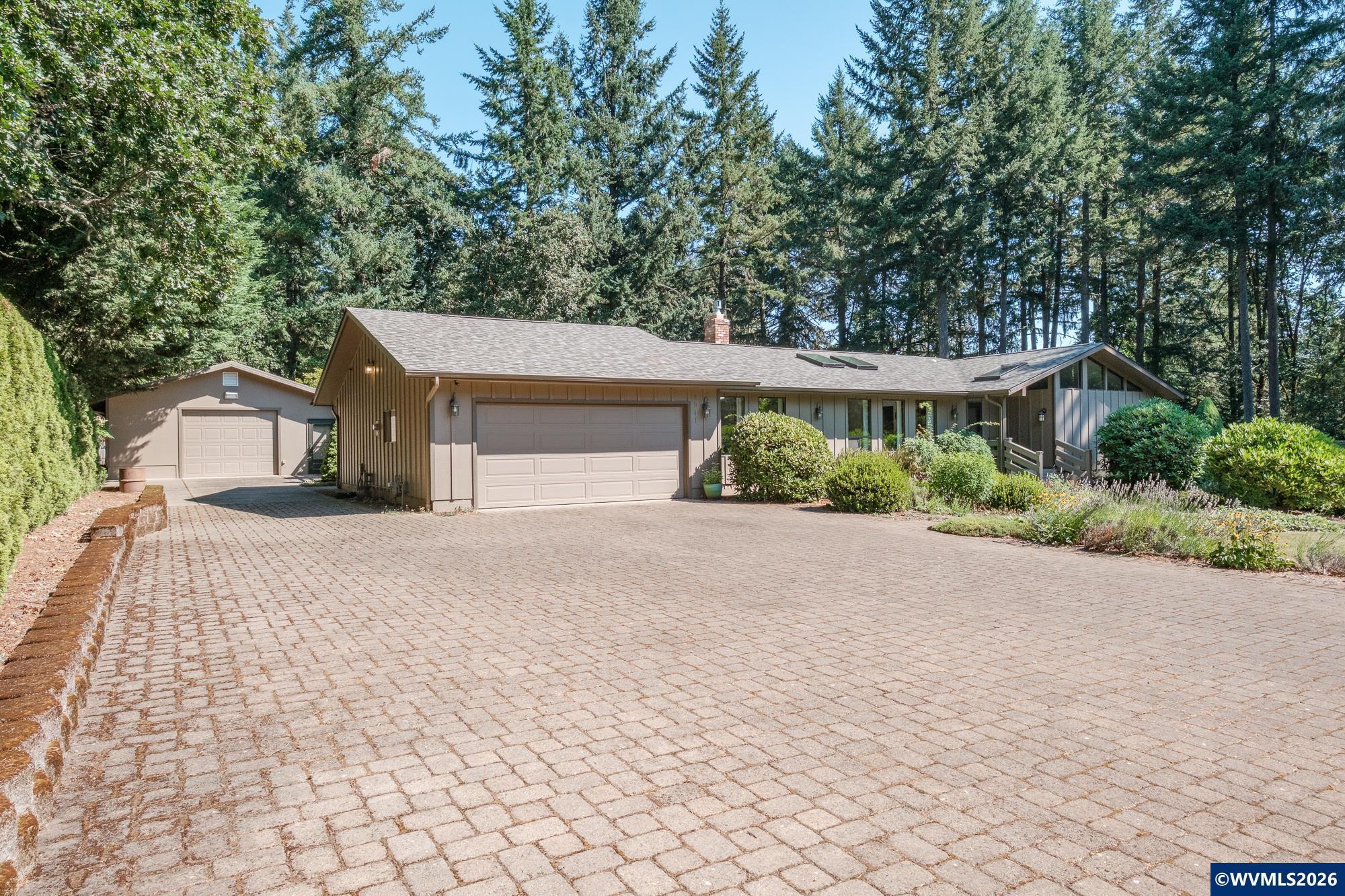 Inland Dr S, Salem, OR 97302