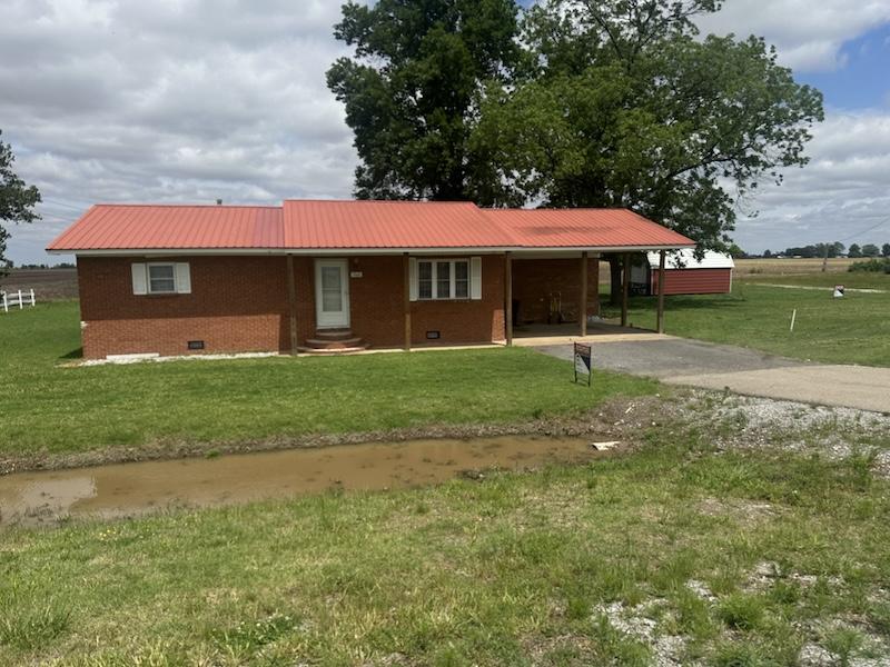 Highway 18 W, Leachville, AR 72438