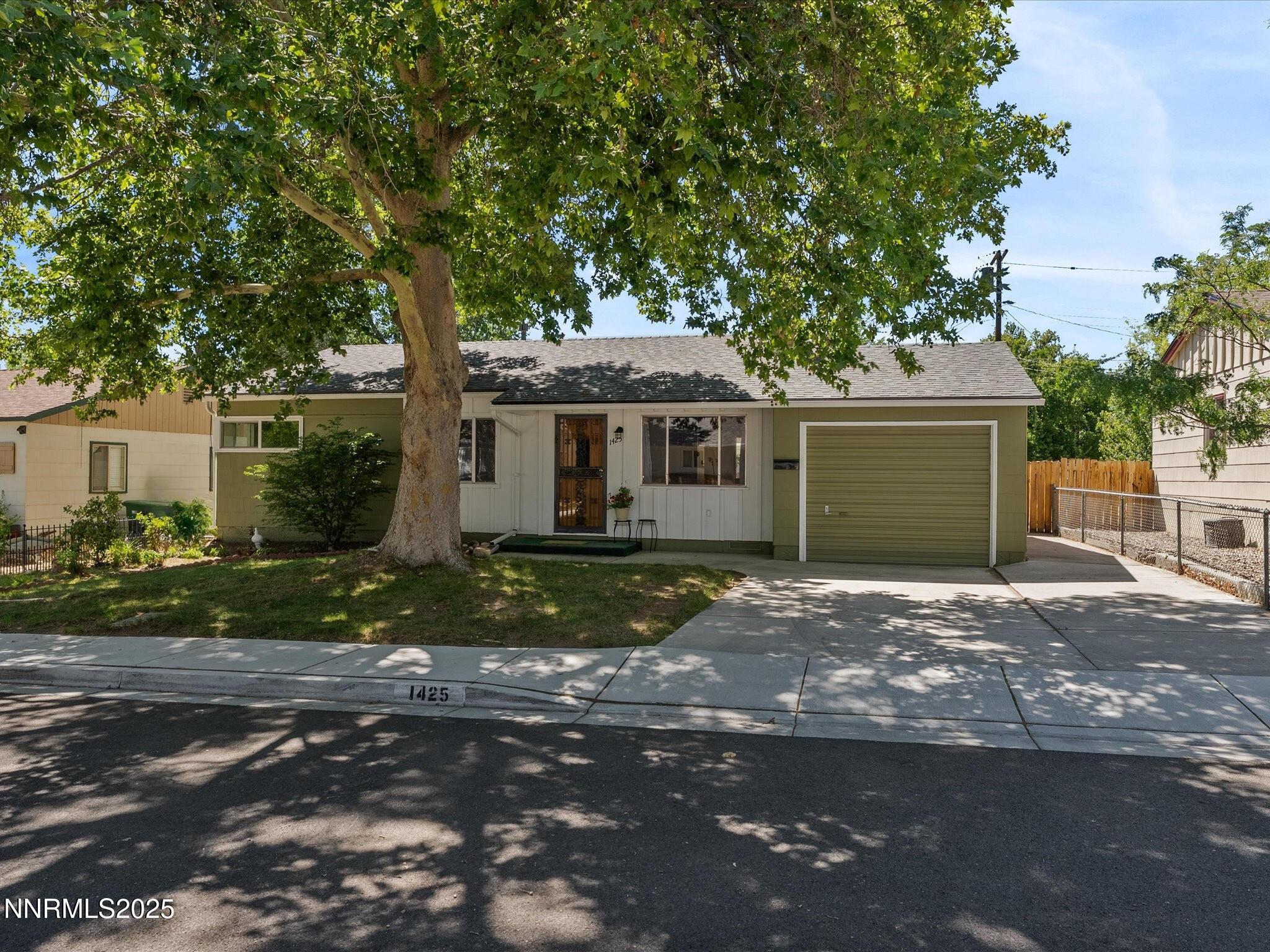 Teakwood Dr, Sparks, NV 89431