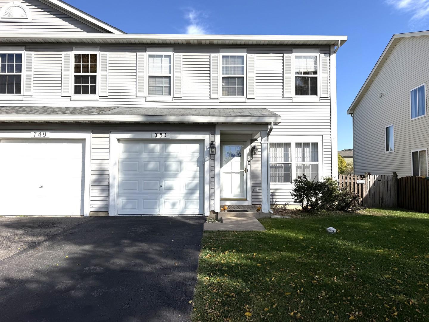 Zachary Dr, Romeoville, IL 60446