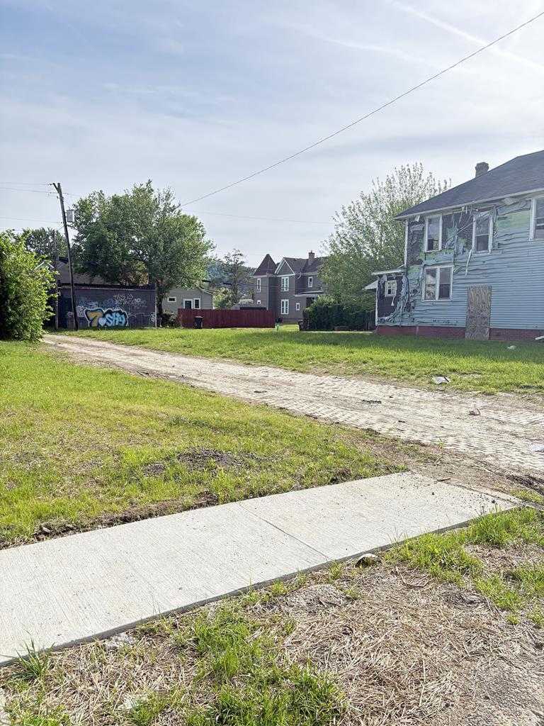 6th St, Portsmouth, OH 45662