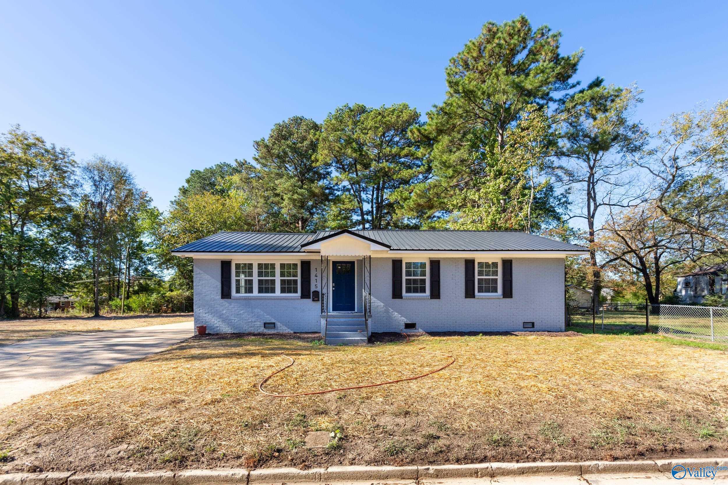 Robinson Ave, Gadsden, AL 35903