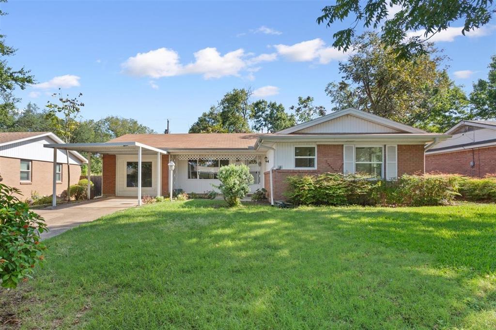 Royal Oaks Dr, Waco, TX 76710