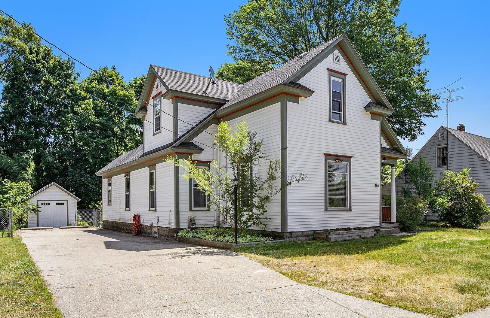 N Barnard St, Greenville, MI 48838